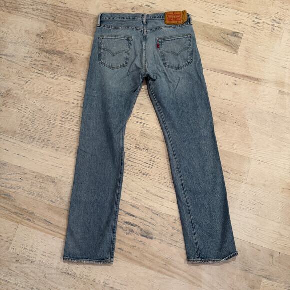Levi's Denim Jeans - Classic Style & Comfort - Picture 2 of 5